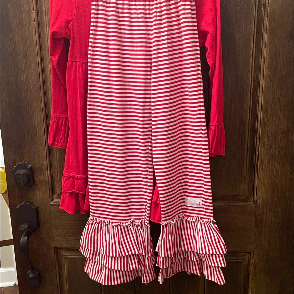 Red Kids Matching Set - Picture 4 of 4